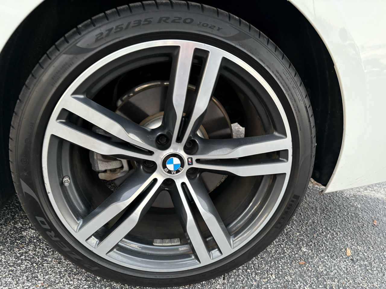 BMW 6-Series Gran Turismo 640i xDrive 2019