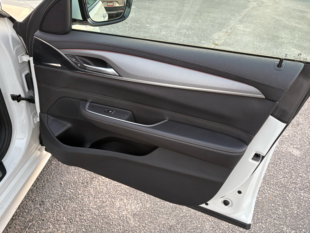 BMW 6-Series Gran Turismo 640i xDrive 2019