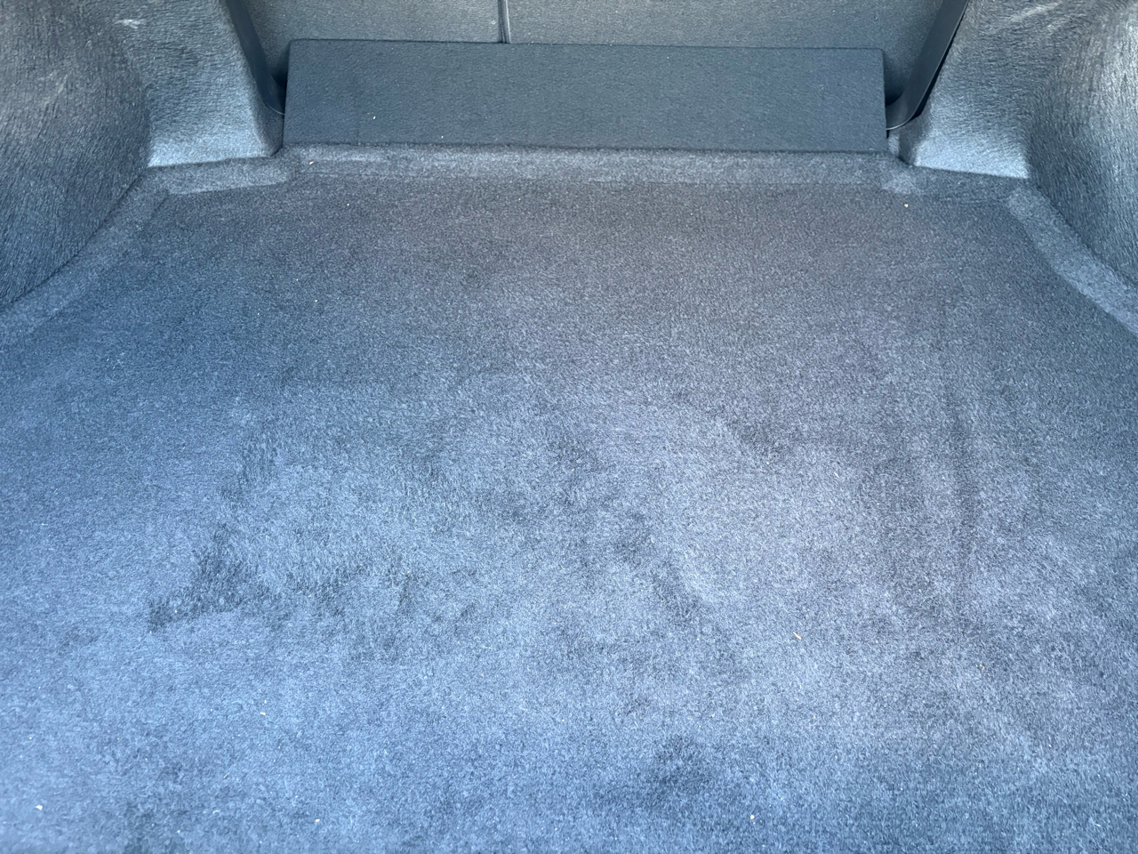 Toyota Camry Hybrid XLE 2025