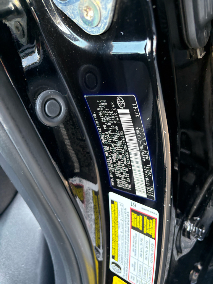 Toyota Camry Hybrid XLE 2025