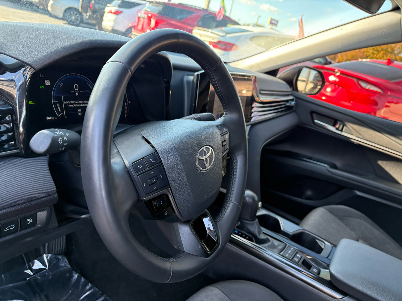 Toyota Camry Hybrid XLE 2025