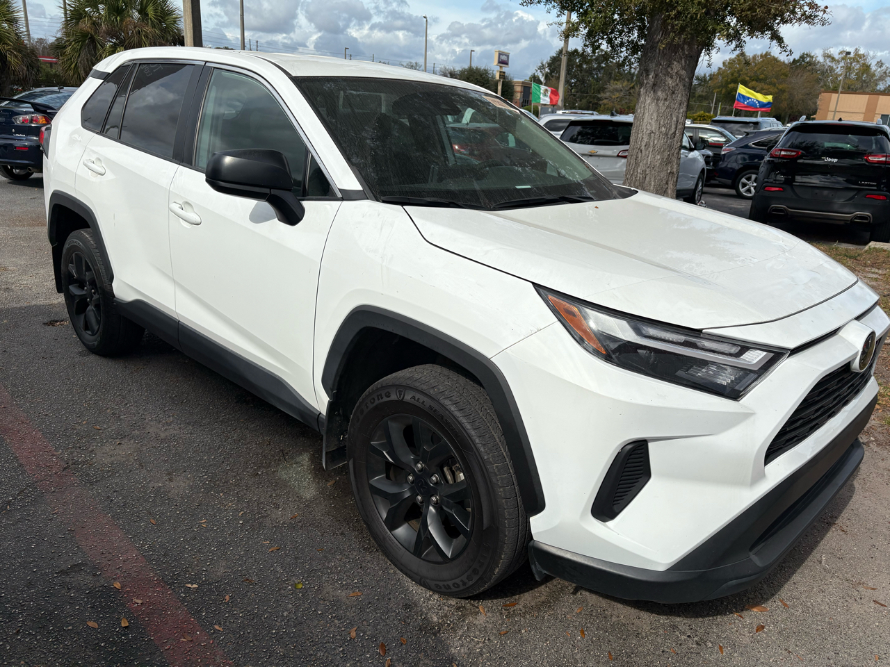 Toyota RAV4 LE 2023
