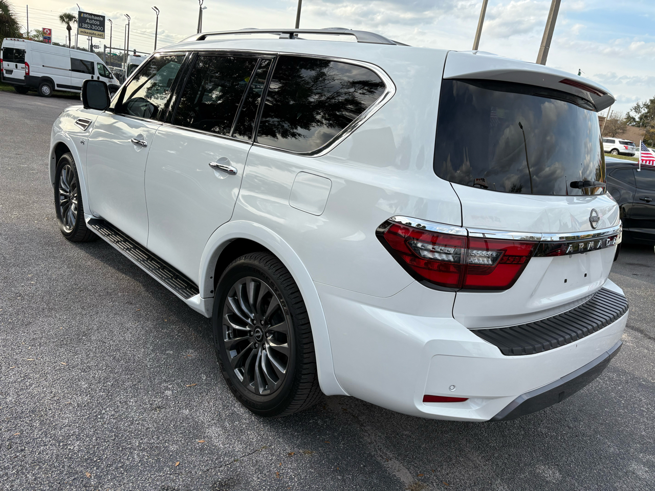 Nissan Armada Platinum 2WD 2021