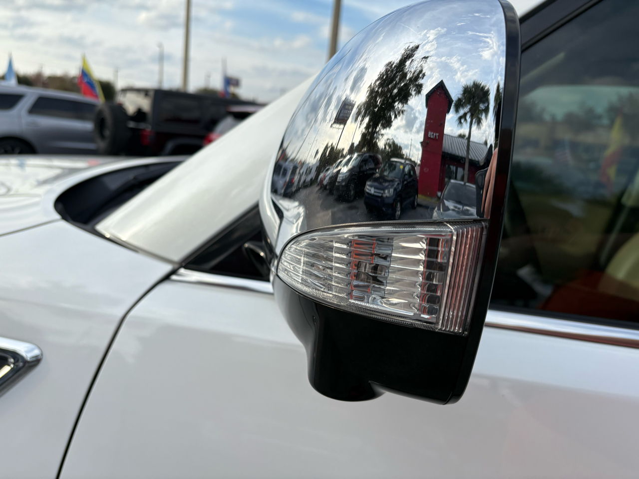 Nissan Armada Platinum 2WD 2021