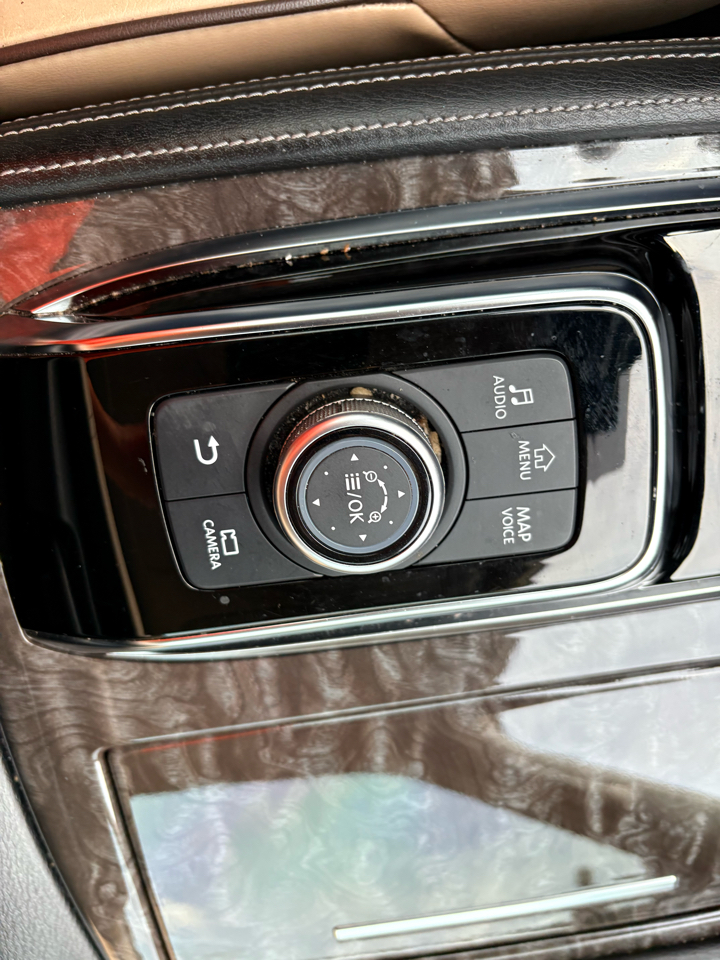 Nissan Armada Platinum 2WD 2021