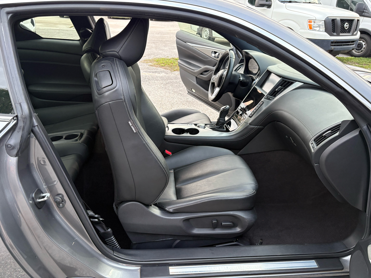 Infiniti Q60 2.0t AWD 2017