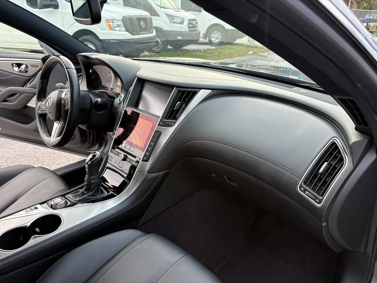 Infiniti Q60 2.0t AWD 2017