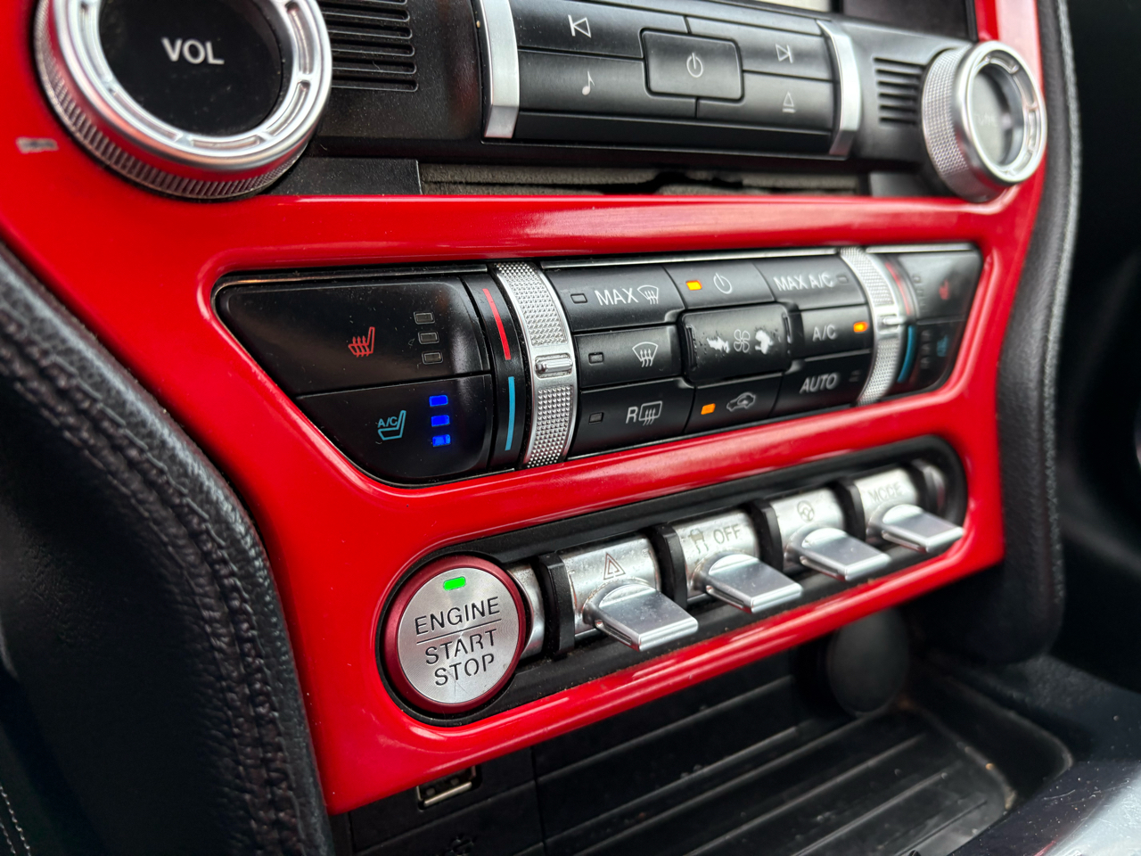 Ford Mustang EcoBoost Premium Convertible 2018