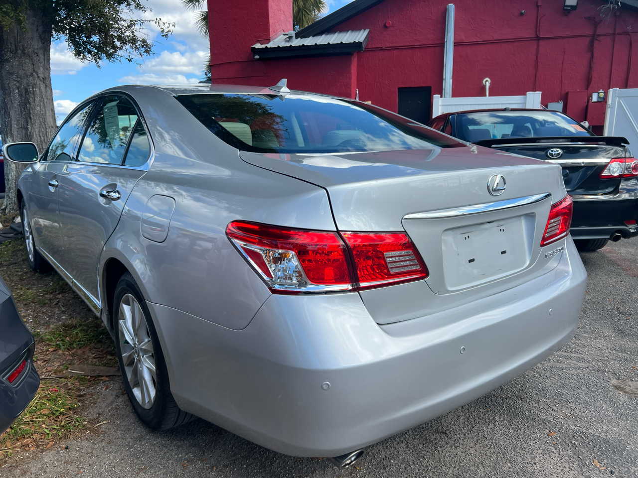 Lexus ES 350 Sedan 2012