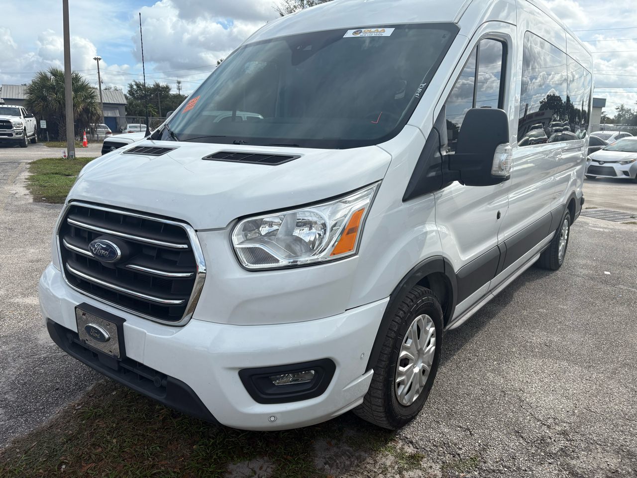 2020 Ford Transit 350 Wagon Med. Roof XL w/Sliding Pass. 148-in. WB