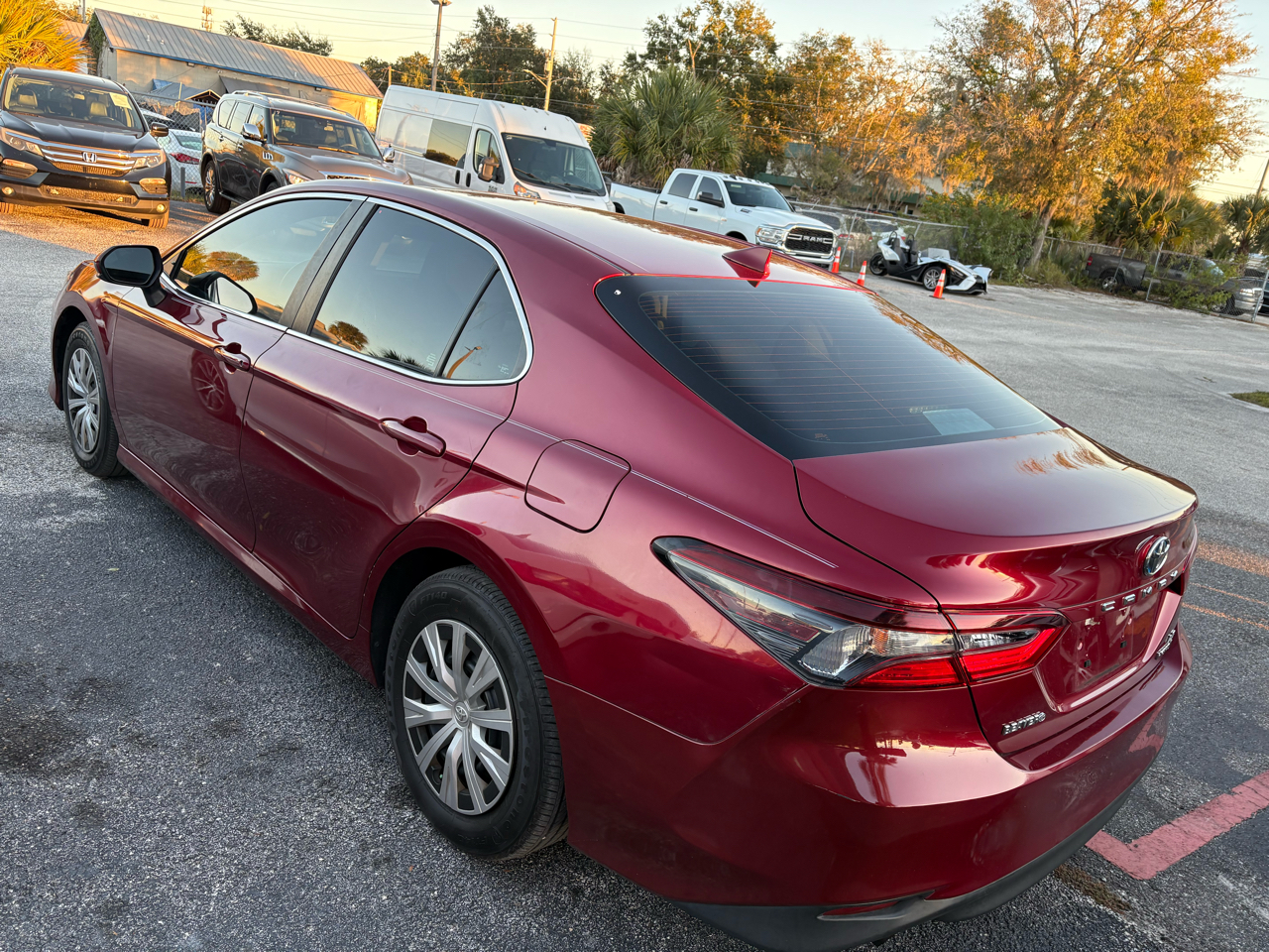 Toyota Camry Hybrid LE 2022