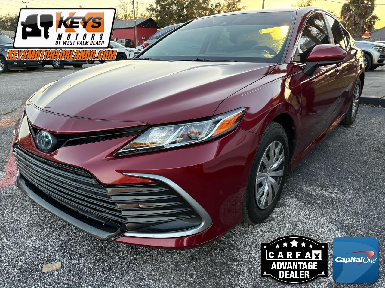 2022 Toyota Camry Hybrid LE