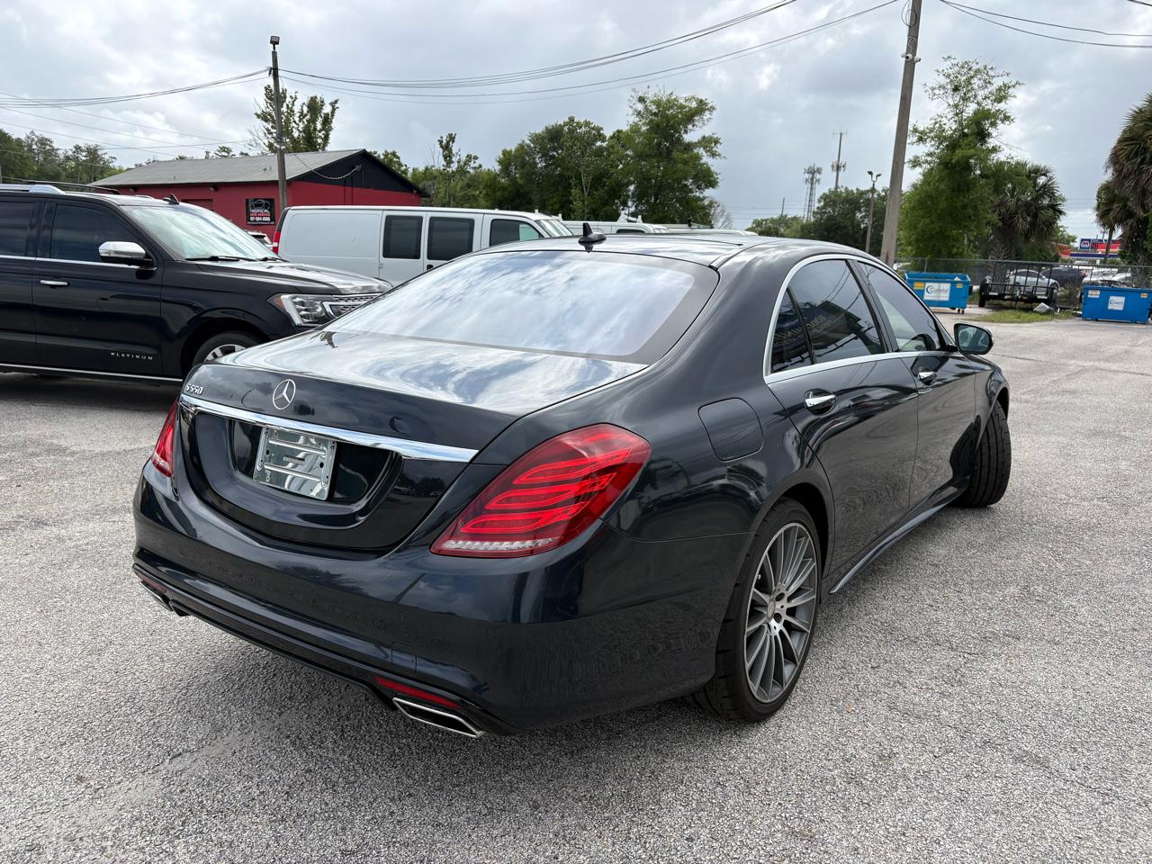 Mercedes-Benz S-Class S550 2014