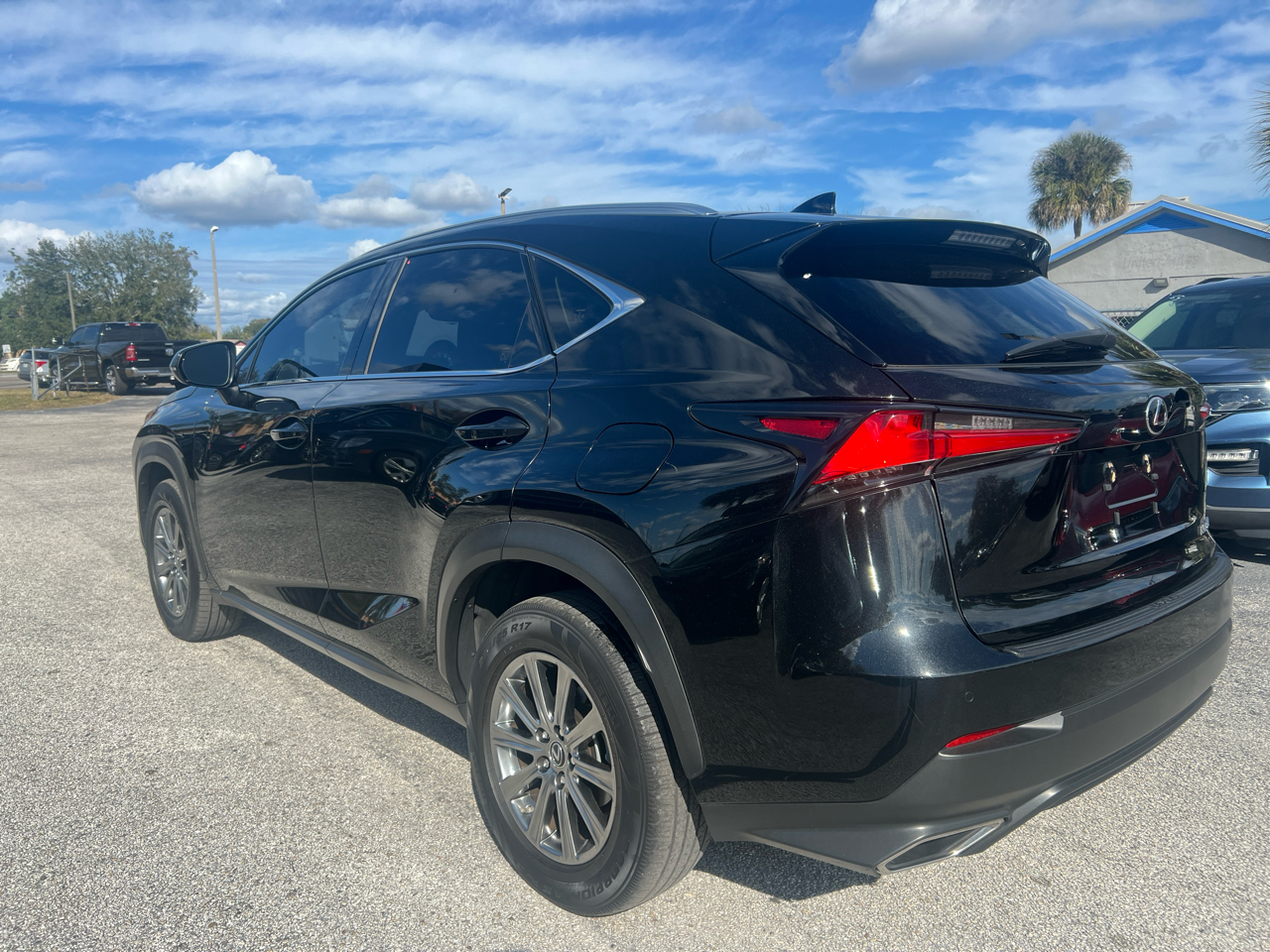 Lexus NX 300  2019