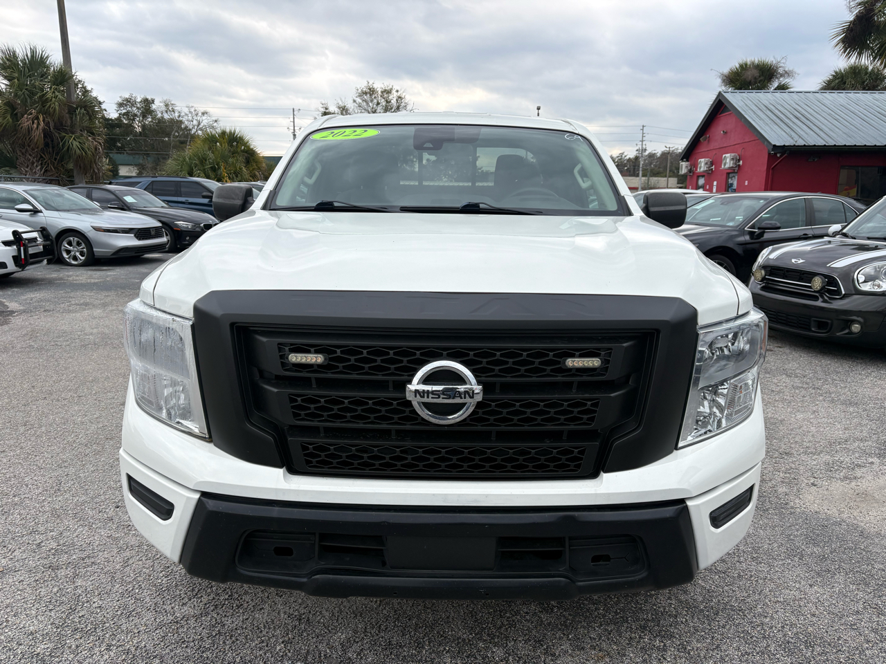 Nissan Titan 2WD 2022