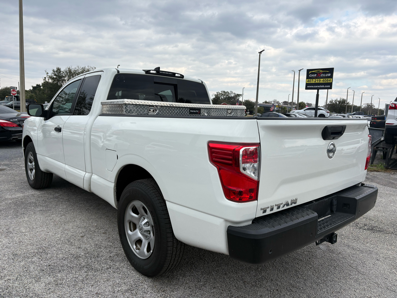 Nissan Titan 2WD 2022