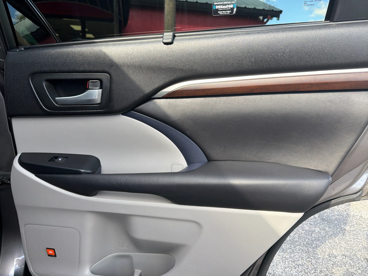 Toyota Highlander Limited FWD V6 2016