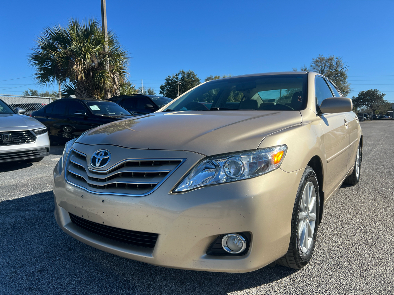 Toyota Camry 4dr Sdn XLE Auto 2010