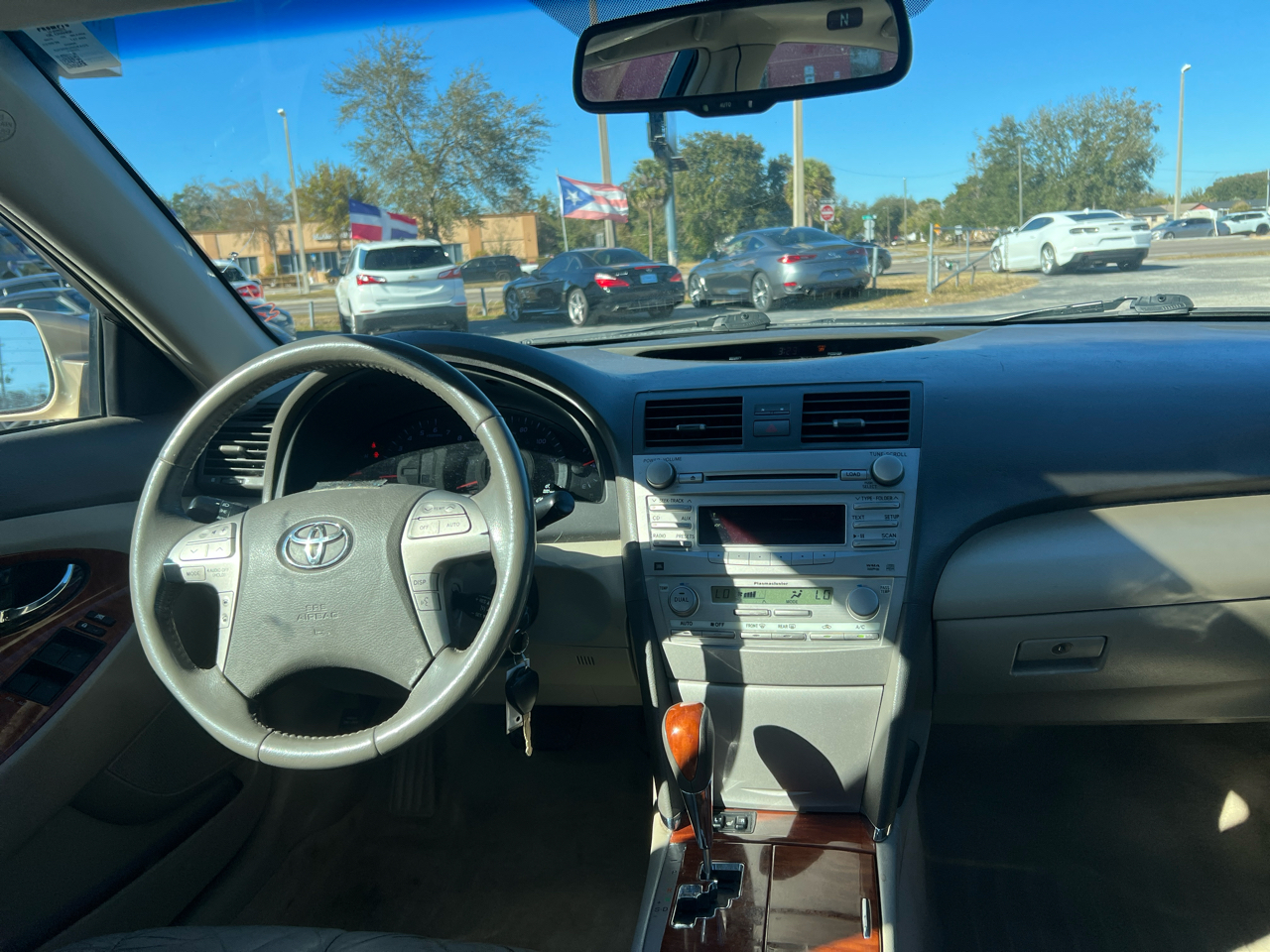 Toyota Camry 4dr Sdn XLE Auto 2010