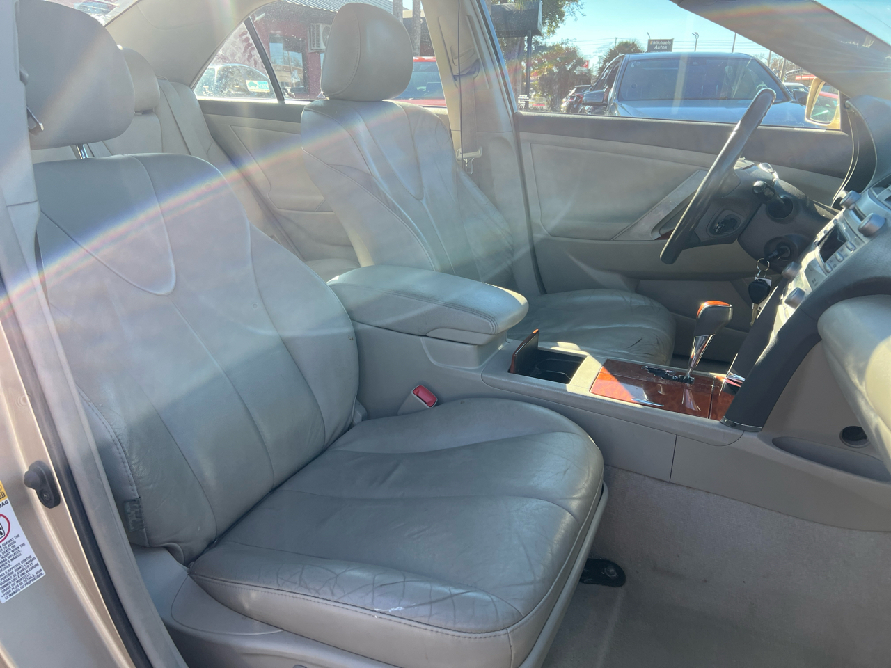 Toyota Camry 4dr Sdn XLE Auto 2010