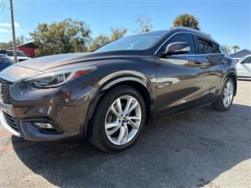 2017 Infiniti QX30 Base