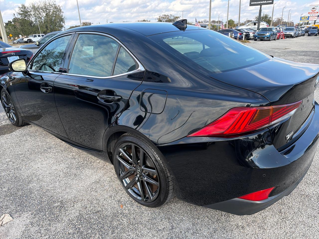 Lexus IS 300 AWD 2019