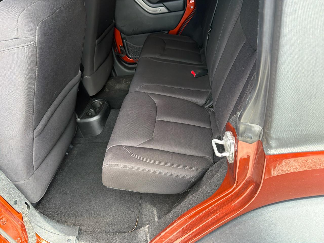 Jeep Wrangler Unlimited Sport 4WD 2014