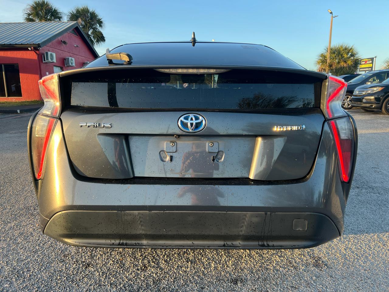 Toyota Prius Two Eco 2016