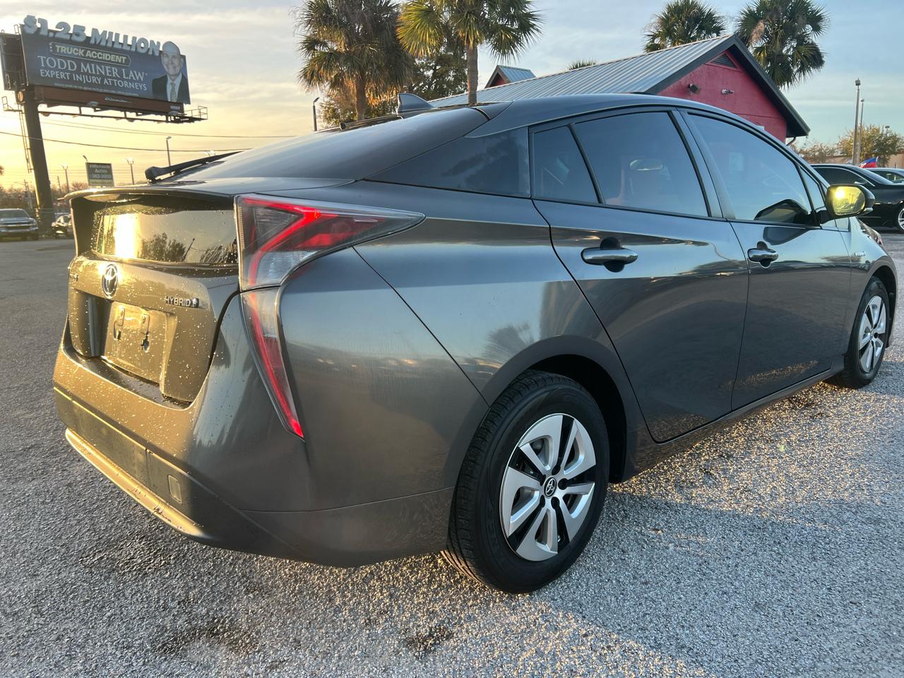 Toyota Prius Two Eco 2016
