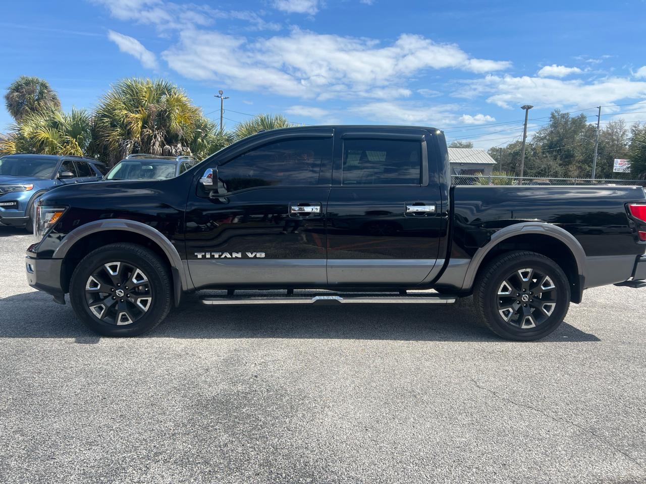 Nissan Titan Platinum Reserve Crew Cab 4WD 2020
