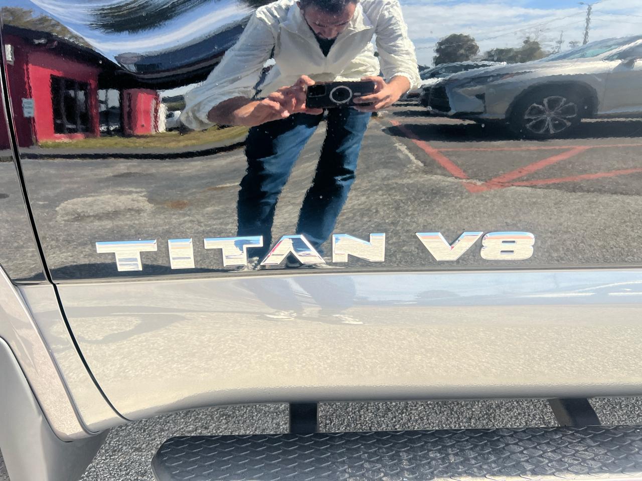 Nissan Titan Platinum Reserve Crew Cab 4WD 2020