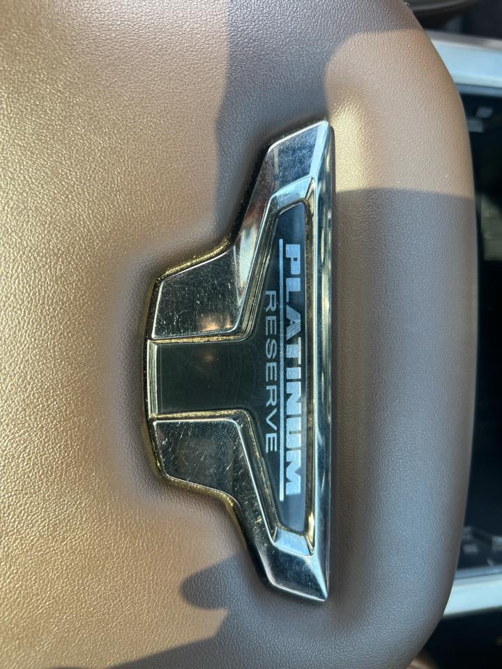 Nissan Titan Platinum Reserve Crew Cab 4WD 2020