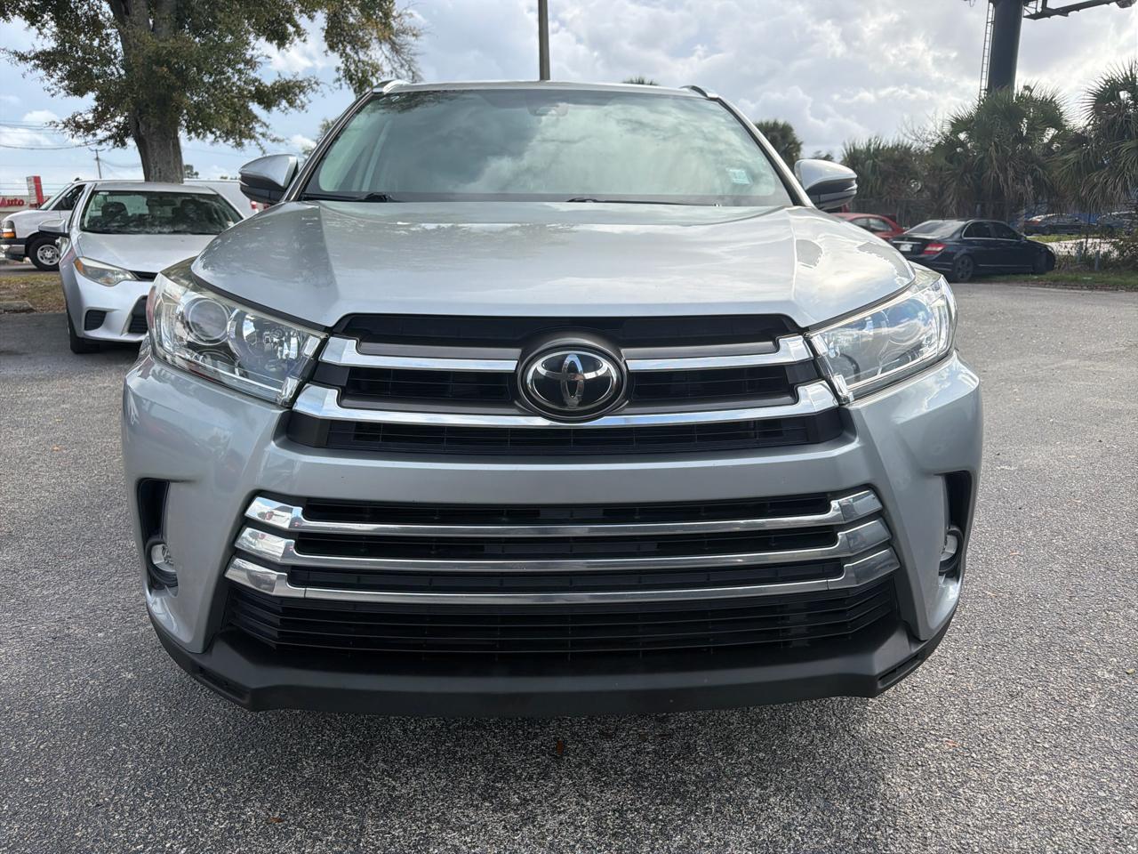 Toyota Highlander Limited AWD V6 2019