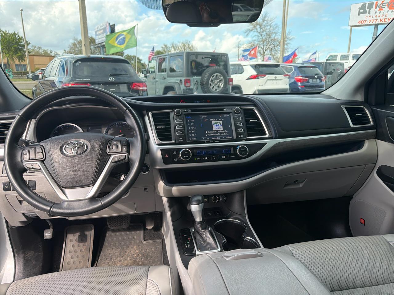 Toyota Highlander Limited AWD V6 2019