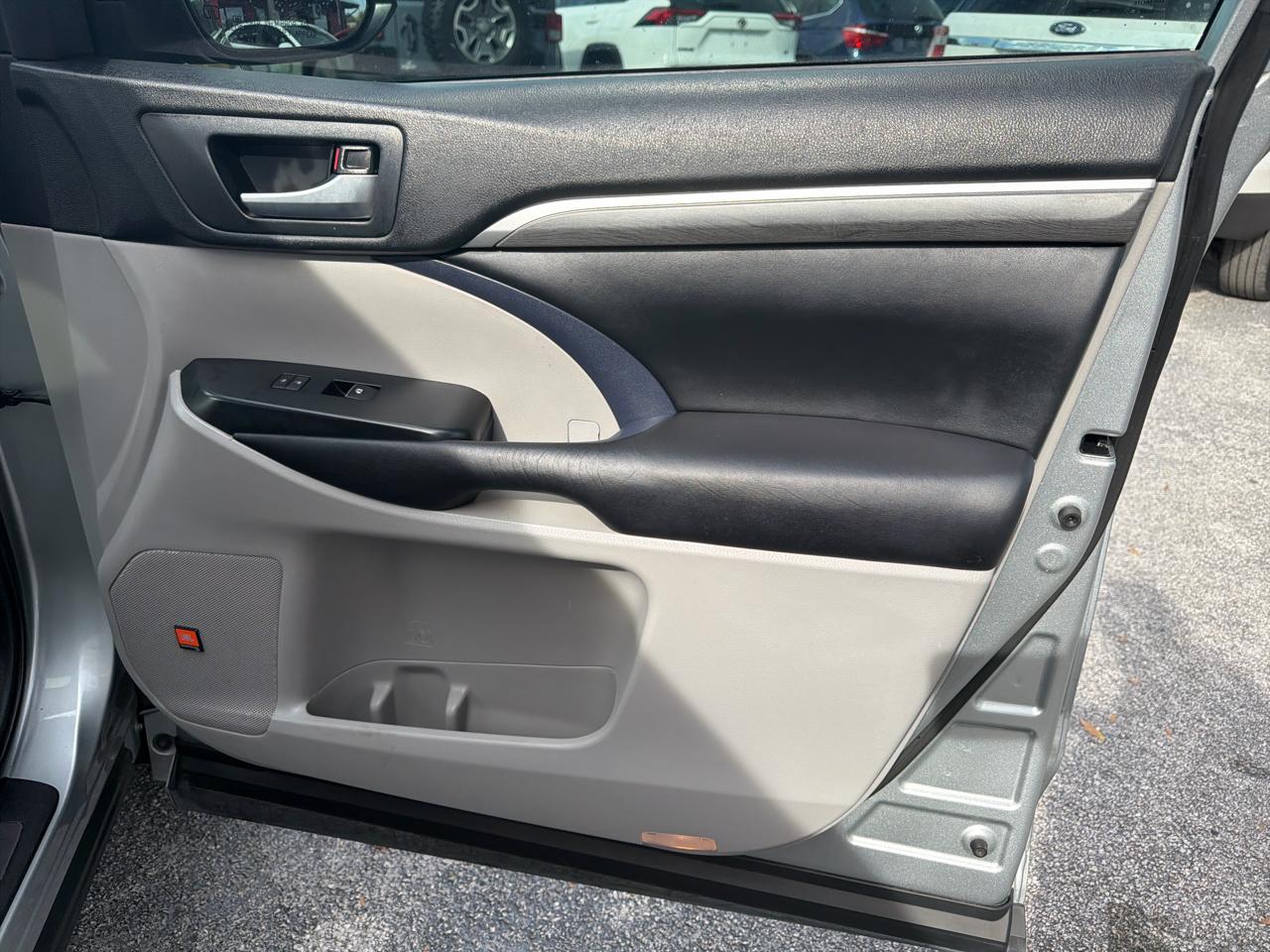 Toyota Highlander Limited AWD V6 2019