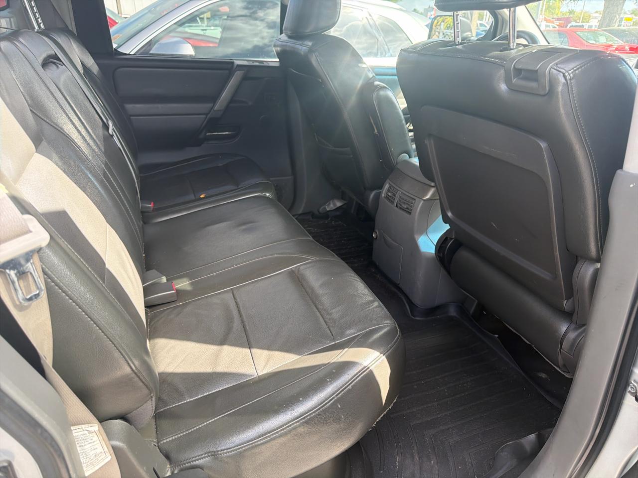 Nissan Titan XE Crew Cab 2WD 2005