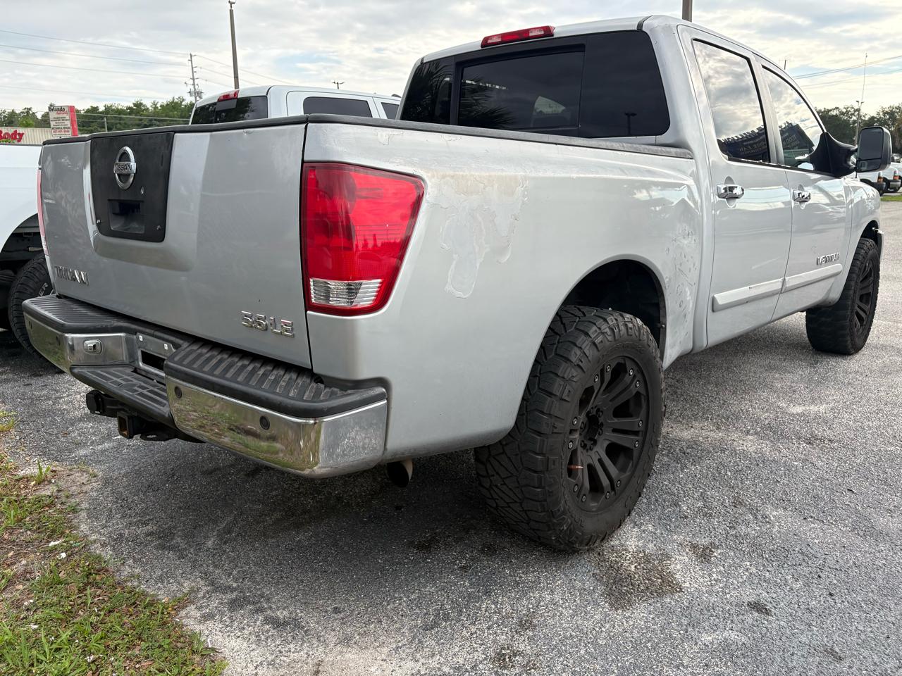 Nissan Titan XE Crew Cab 2WD 2005