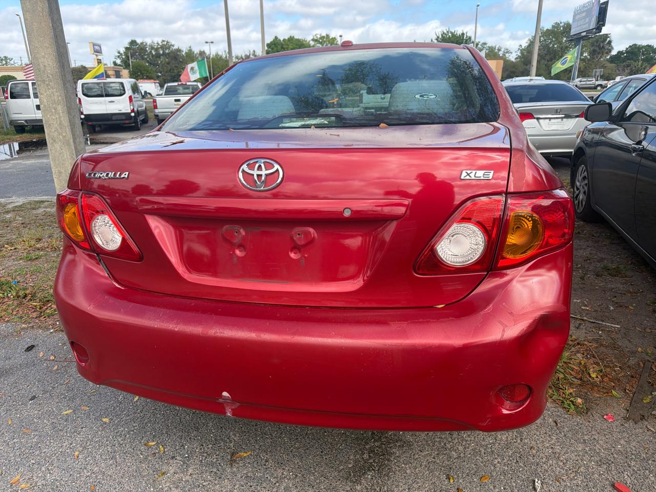 Toyota Corolla 4dr Sdn Auto LE (Natl) 2010