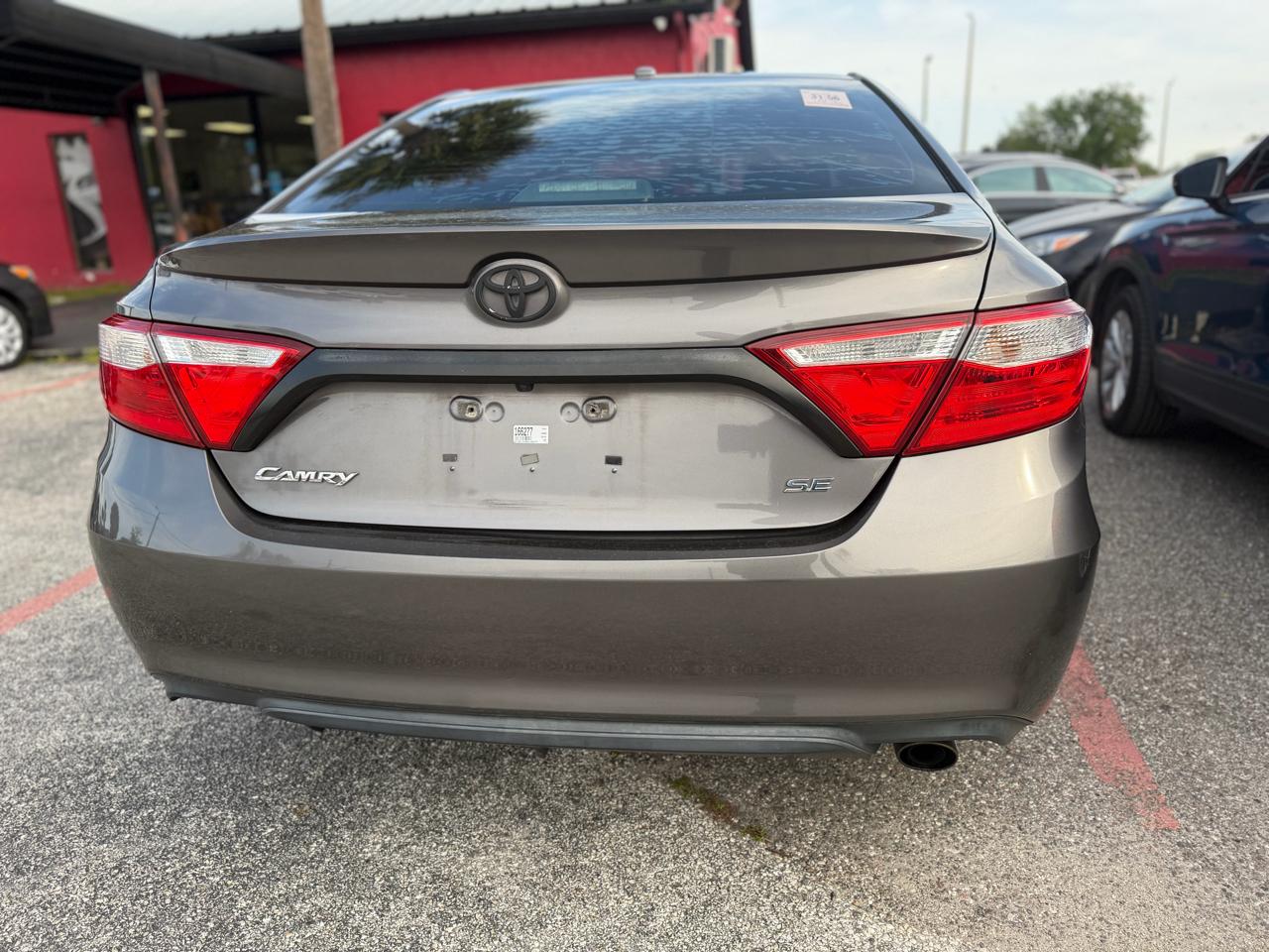 Toyota Camry XLE 2016