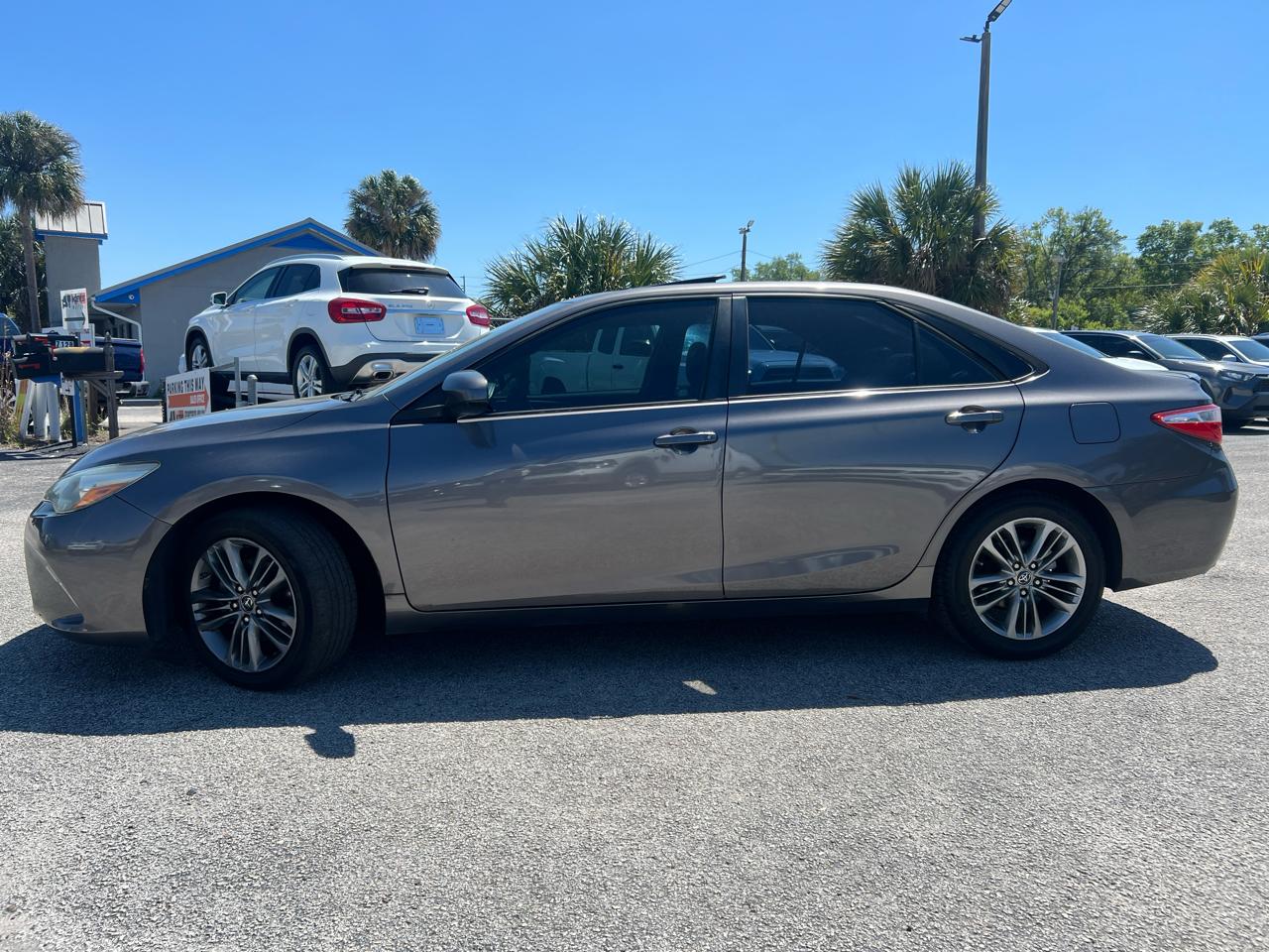 Toyota Camry XLE 2016