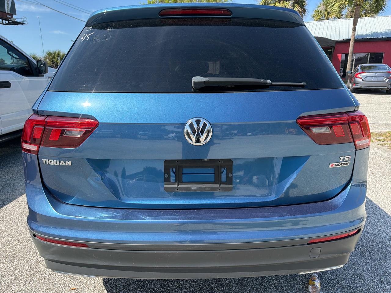 Volkswagen Tiguan S 4Motion 2018