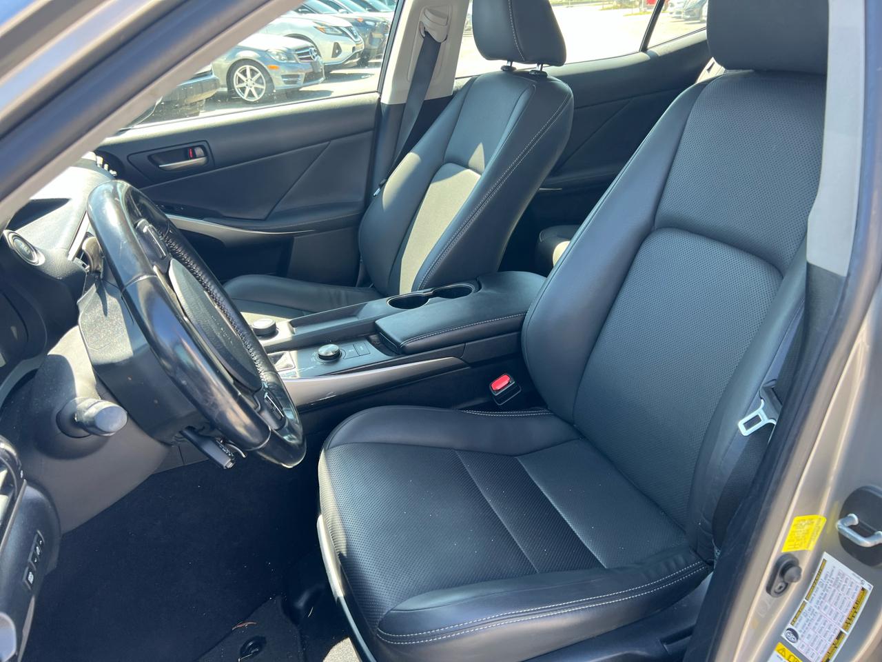 Lexus IS 300 AWD 2017