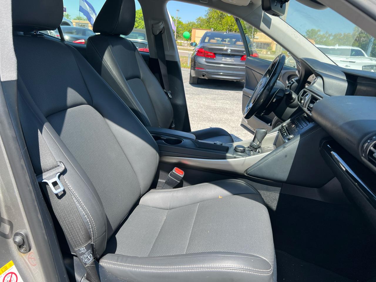 Lexus IS 300 AWD 2017