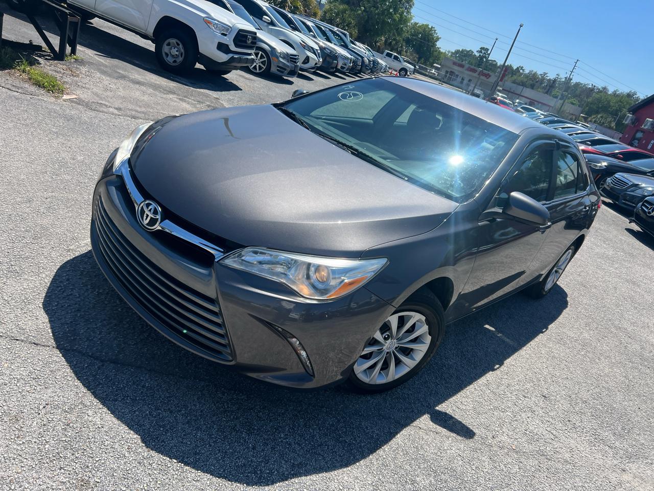 Toyota Camry SE 2017