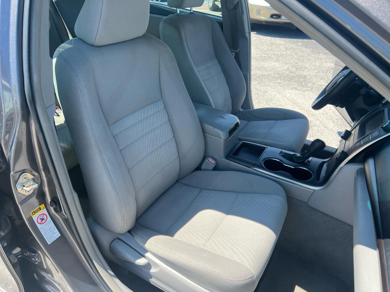 Toyota Camry SE 2017