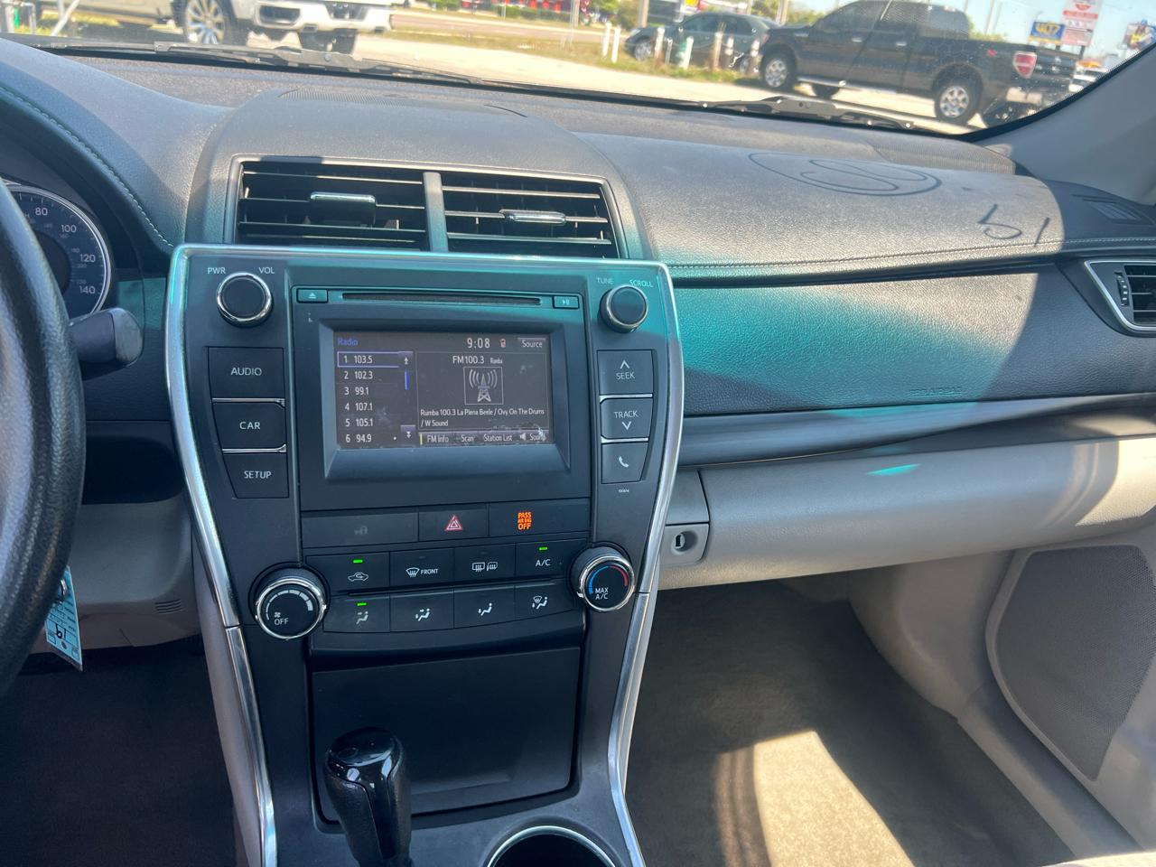 Toyota Camry SE 2017