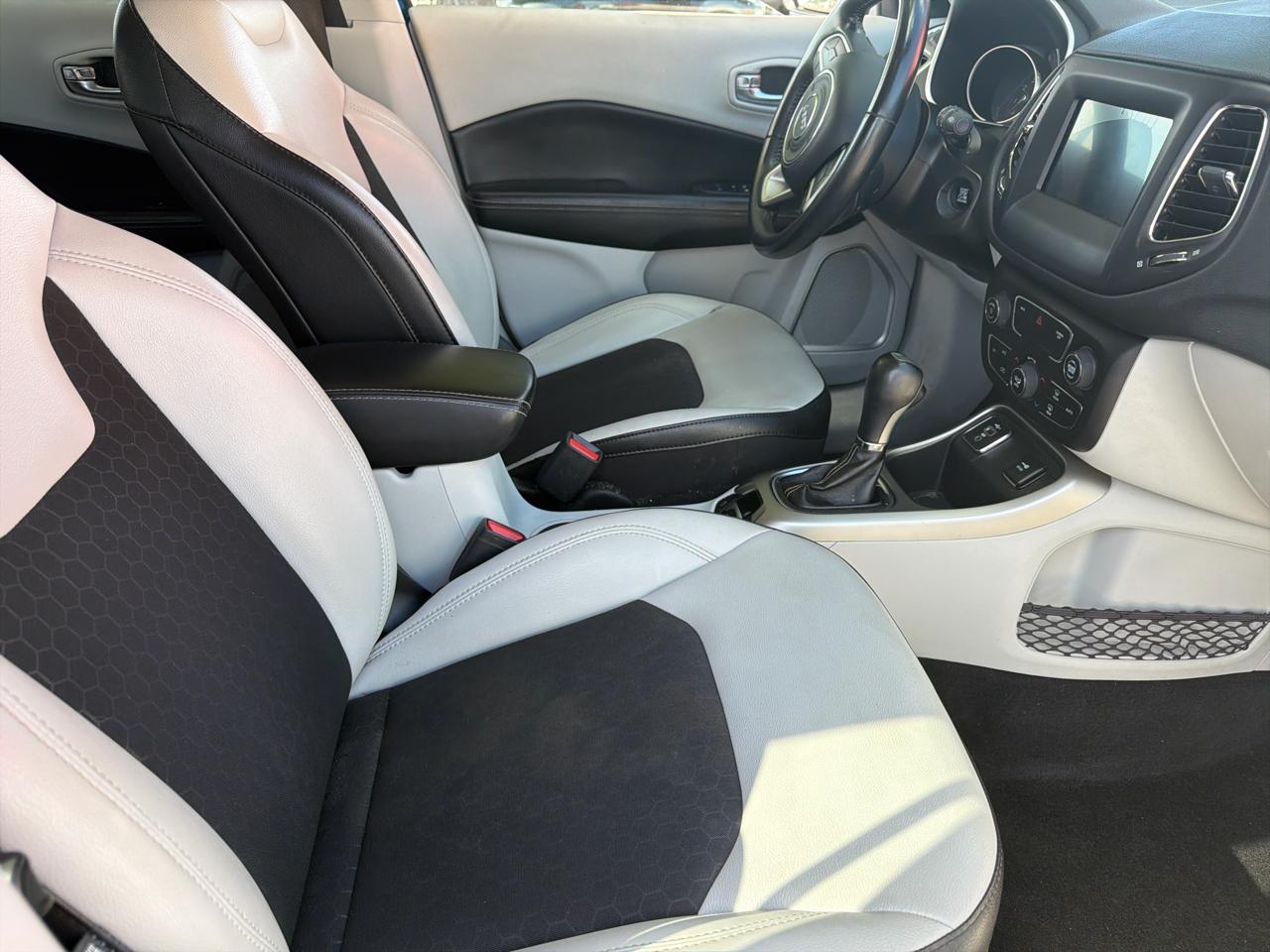 Jeep Compass Latitude FWD 2019