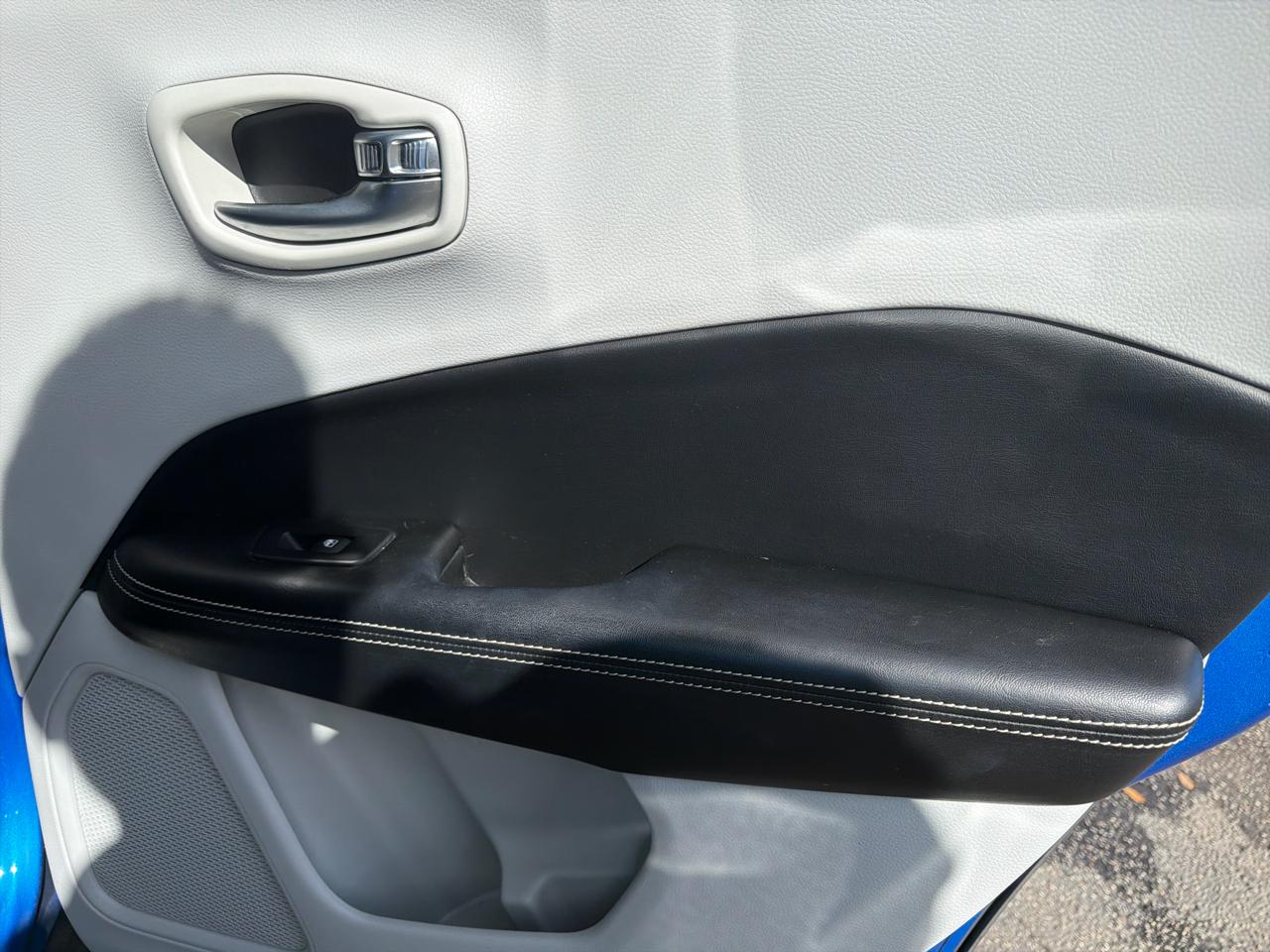 Jeep Compass Latitude FWD 2019