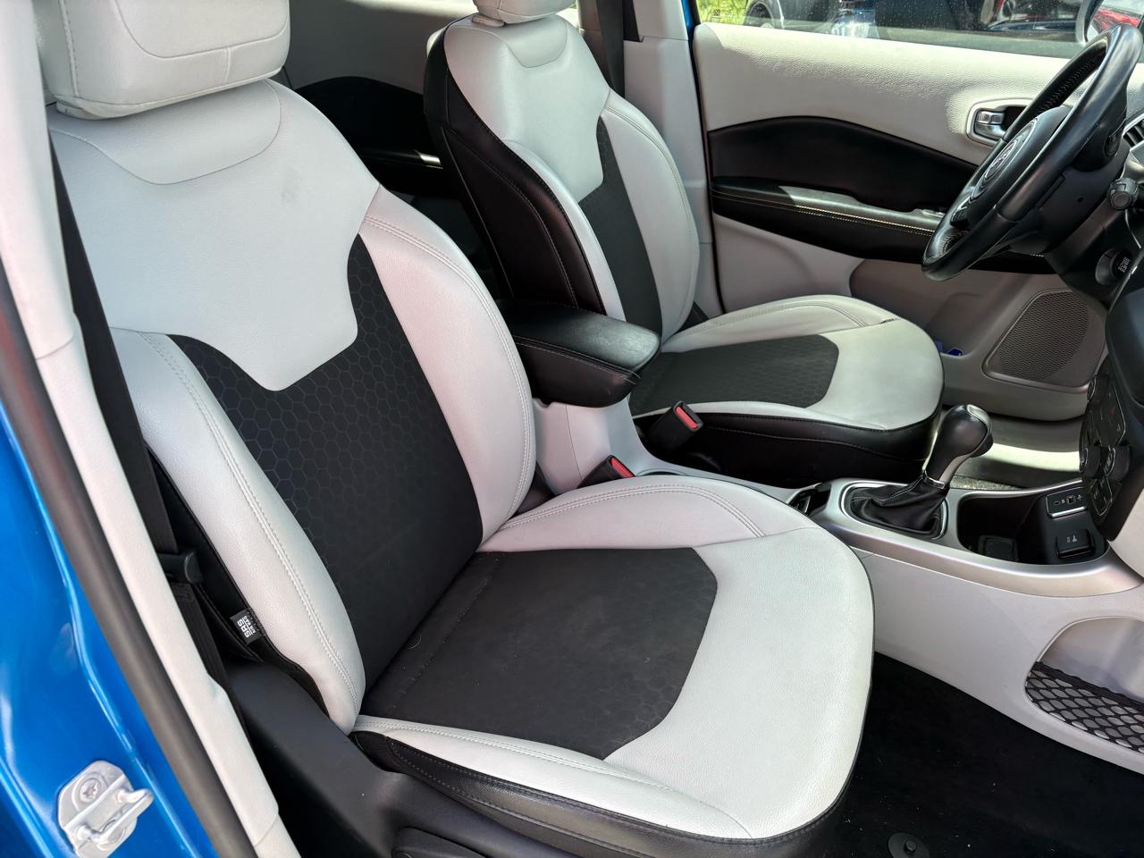 Jeep Compass Latitude FWD 2019