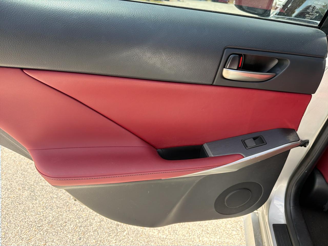 Lexus IS 300 AWD 2019